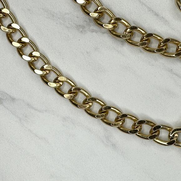 Guess Curb Chain Link Belt One Size (OS) Gold Tone G Logo Designer Y2K ✨ main image 4